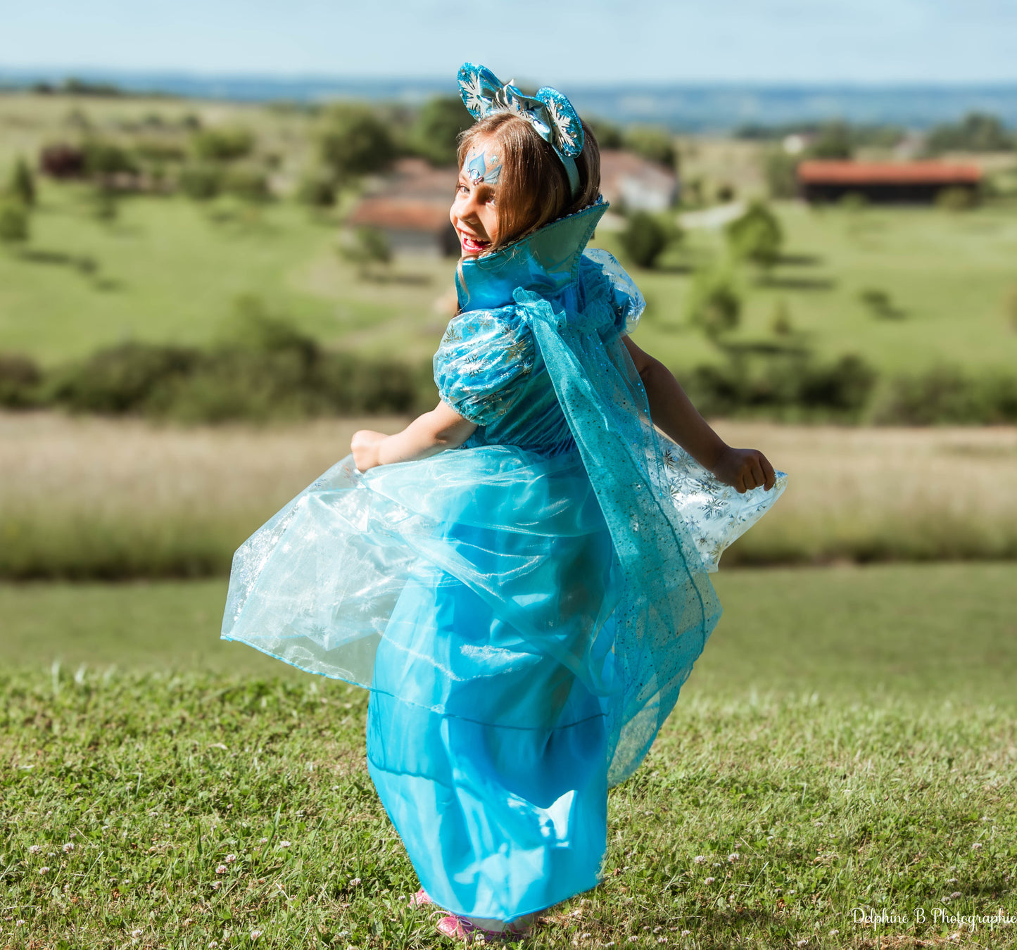 Robe de princesse bleue pour fille – Déguisement Reine des Neiges – Tailles 4 à 11 ans – Lilihope