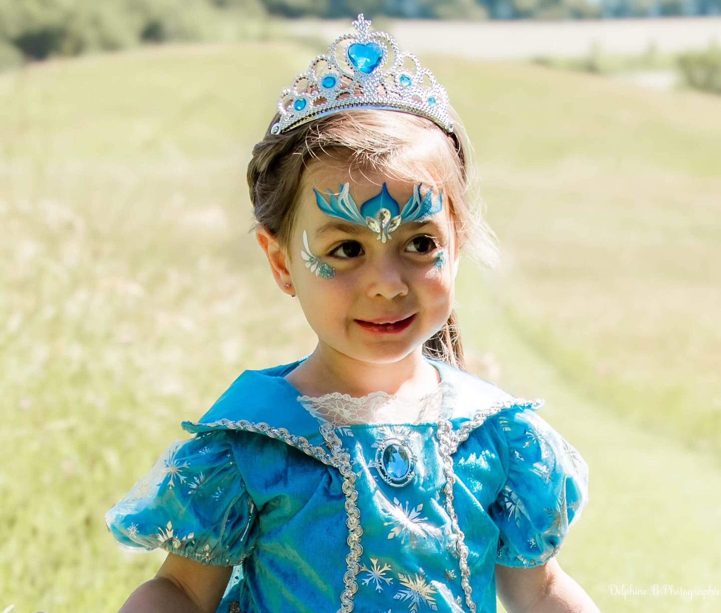 Robe de princesse bleue pour fille – Déguisement Reine des Neiges – Tailles 4 à 11 ans – Lilihope