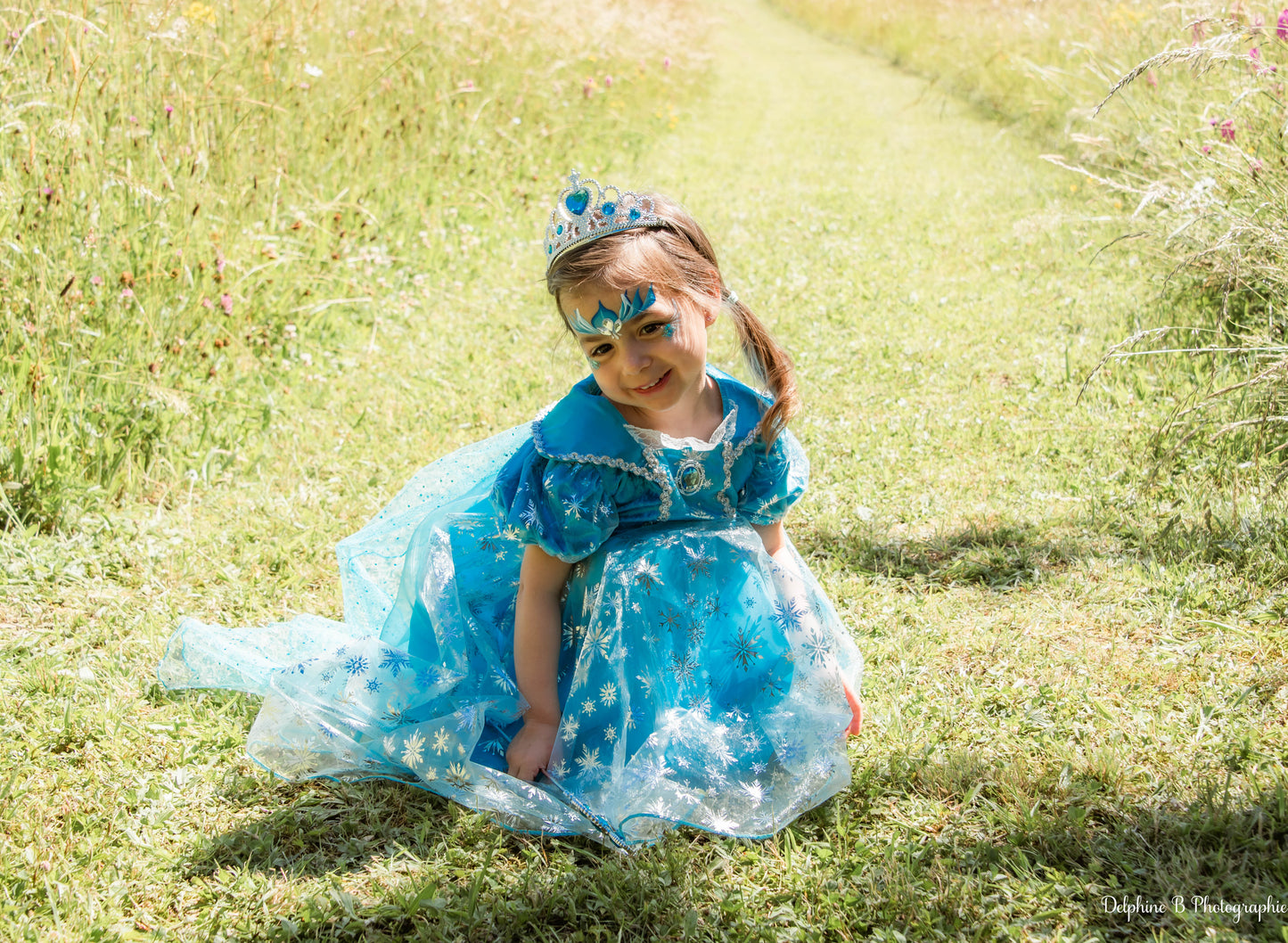 Robe de princesse bleue pour fille – Déguisement Reine des Neiges – Tailles 4 à 11 ans – Lilihope