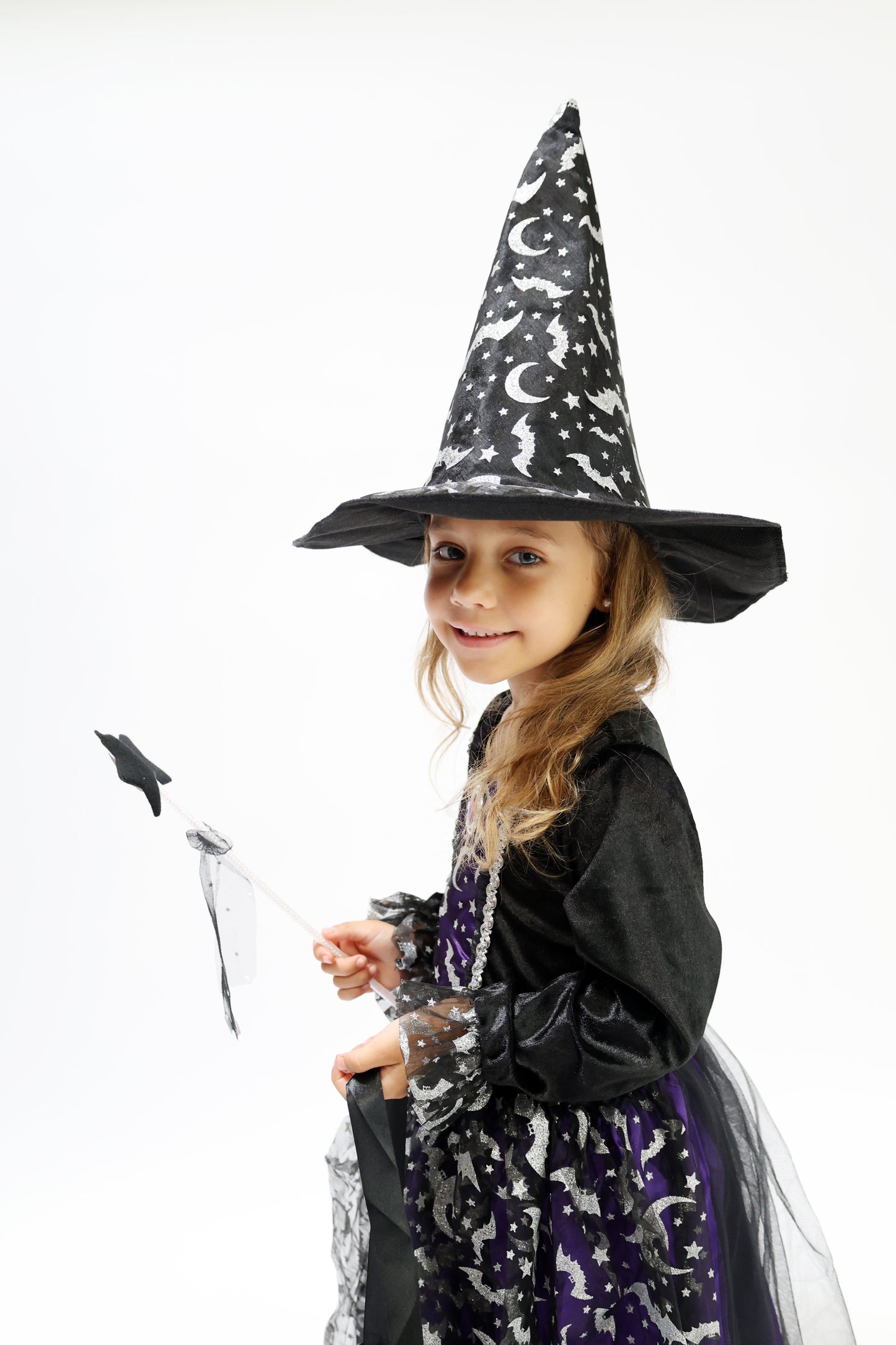 Déguisement Sorcière Fille Violet & Noir – Robe Halloween Magique avec Chapeau, Baguette et Sac